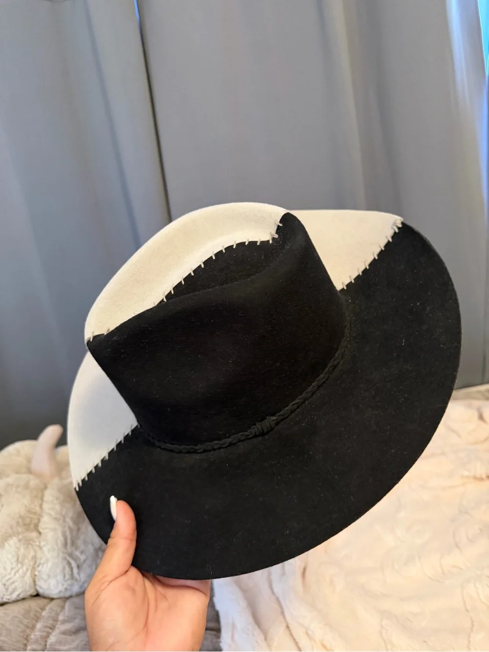 Stunning Wool gray, and black ASN hat nwot